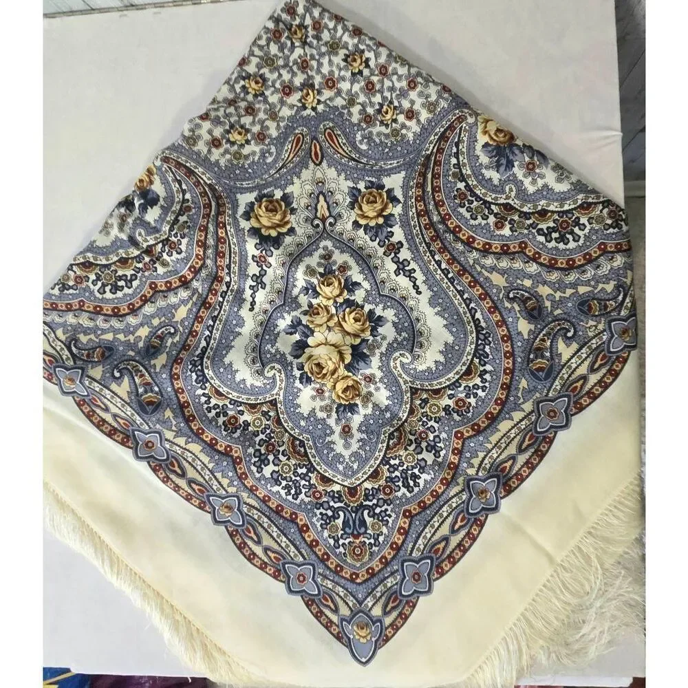 Platki Pavlova Posad 100% Wool Lilac Fairy Fringed Shawl XL